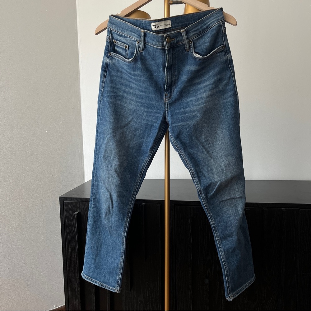 Zara Blue Cropped Ankle Jeans